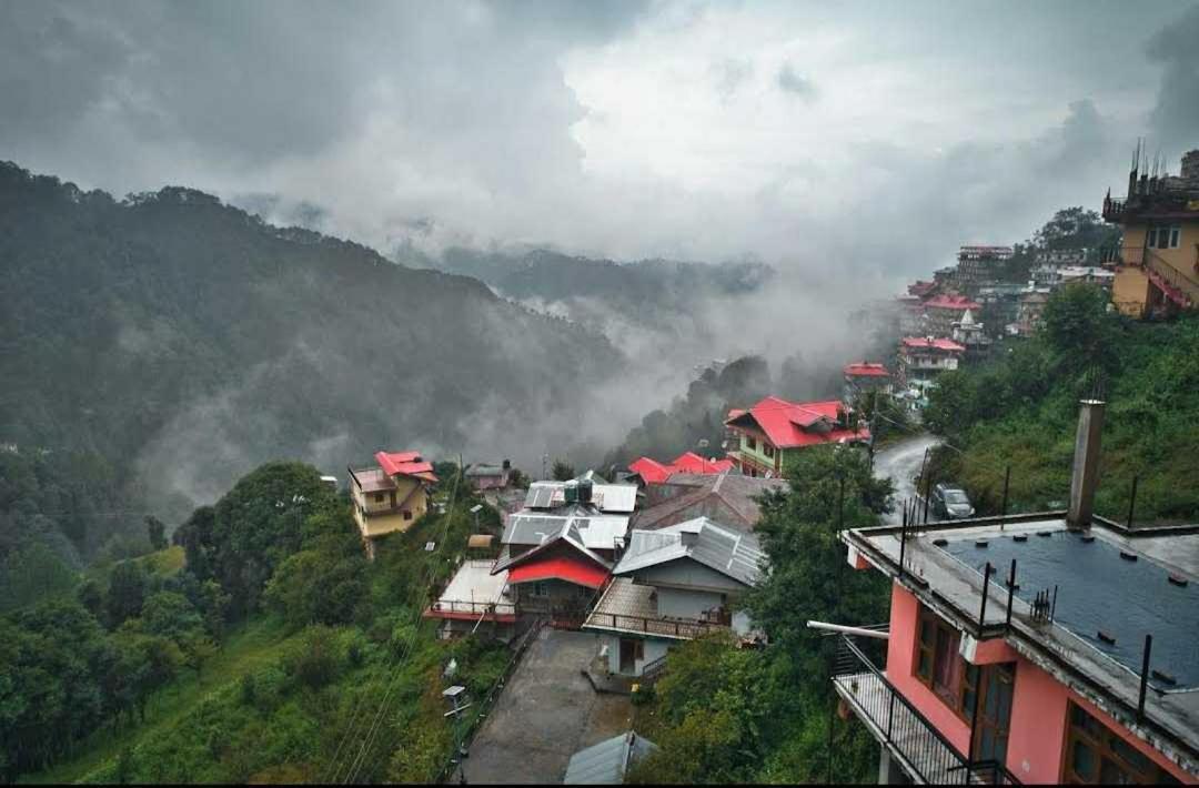 Hotel O New Shushant Regency Shimla Exteriör bild